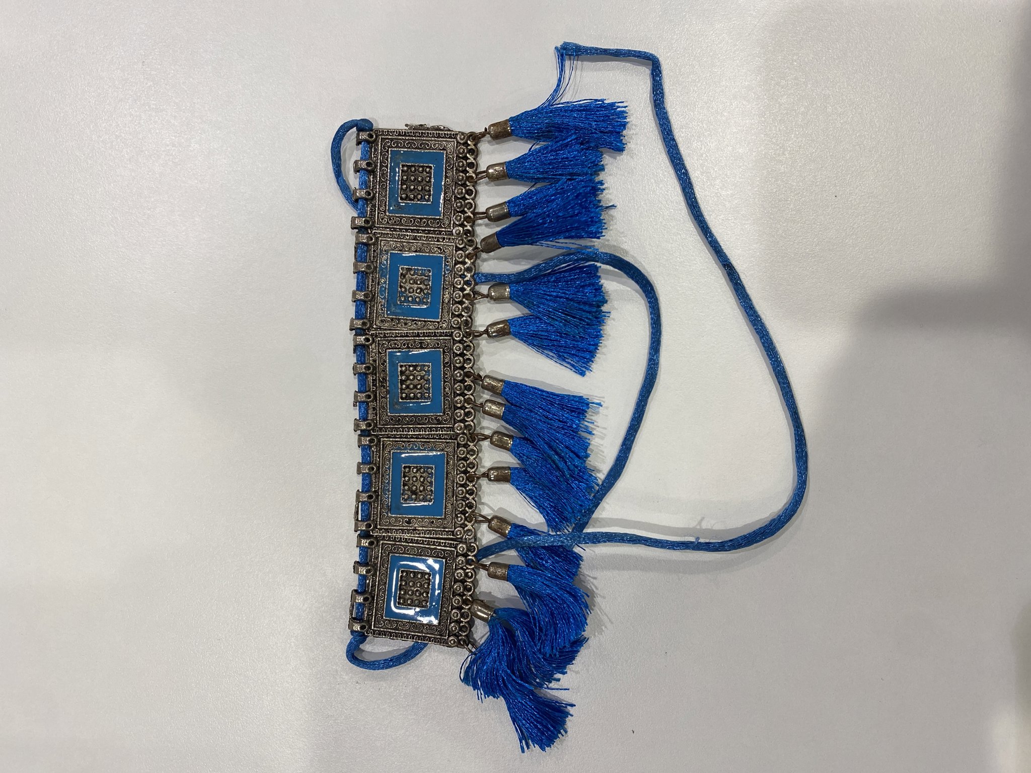 صورة عقد نسائي ازرق