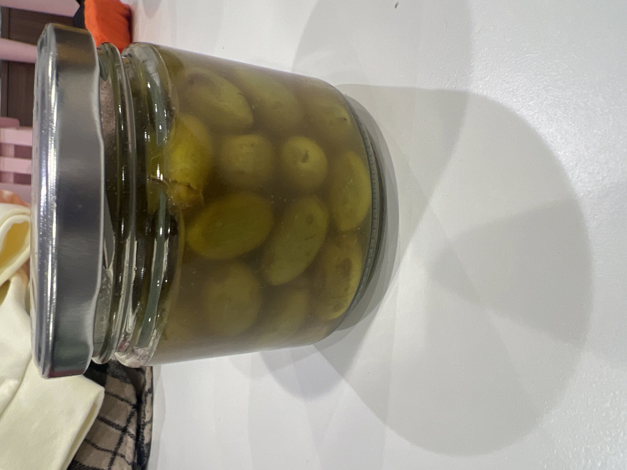 صورة علبه زيتون 